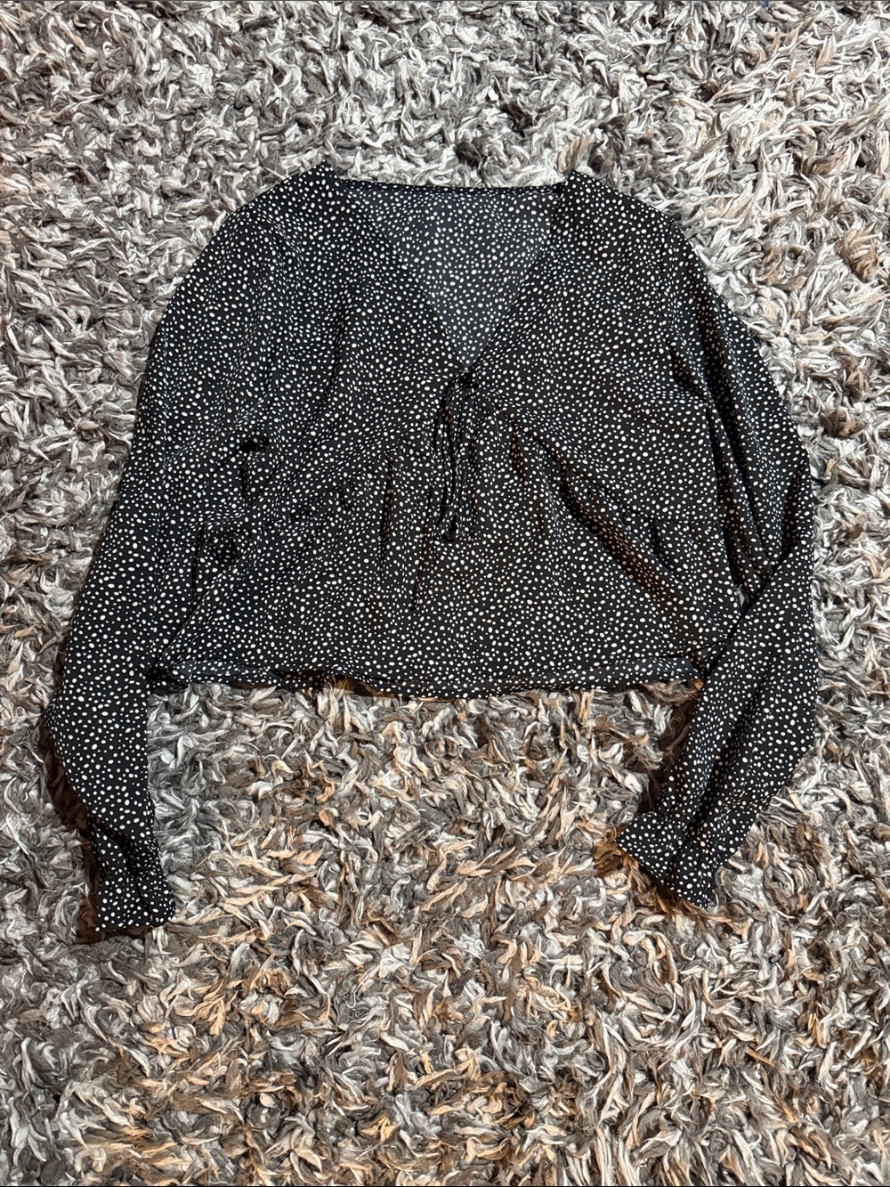 SHEIN Black and White Polka Dot Long-Sleeve Cropped Blouse